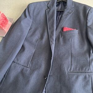 Johnston and Murphy navy blazer lots of pockets